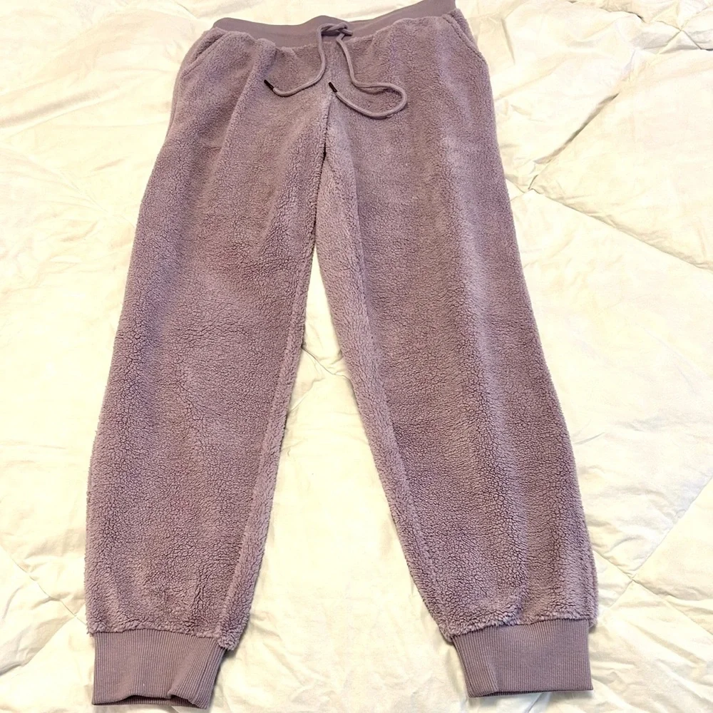 Adore Me Dorethea Lavender Sherpa Hoodie and Jogger Loungewear Set.